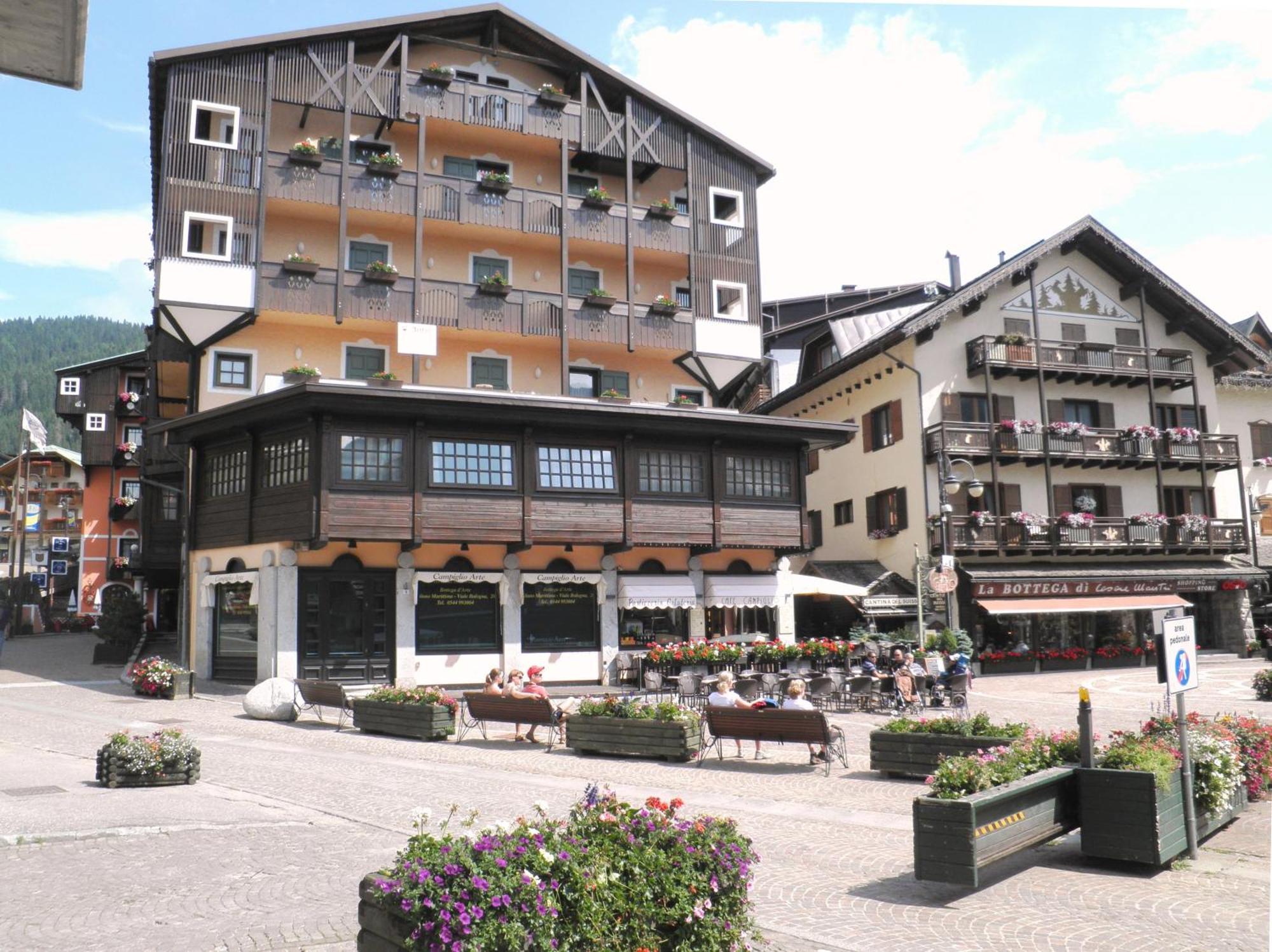 Residence Hotel Sport Campiglio Madonna Exteriör bild