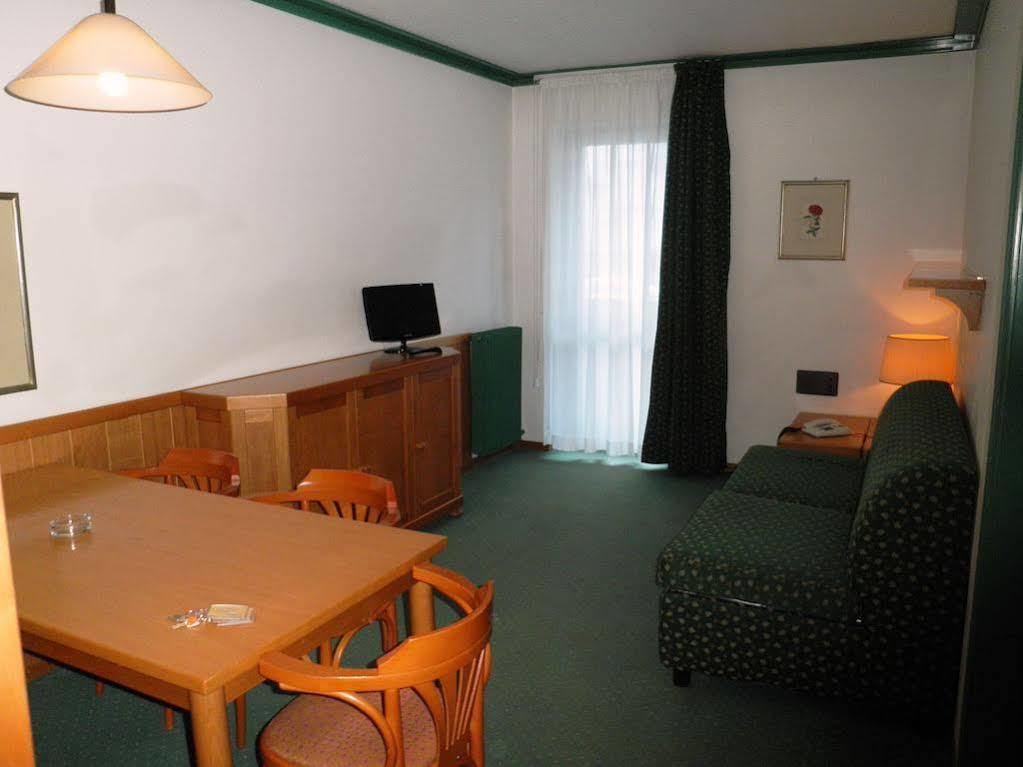 Residence Hotel Sport Campiglio Madonna Exteriör bild